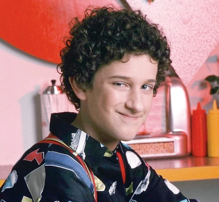 În poza făcută pentru  diploma de Bacalaureat,  Trăistariu era leit-Screech