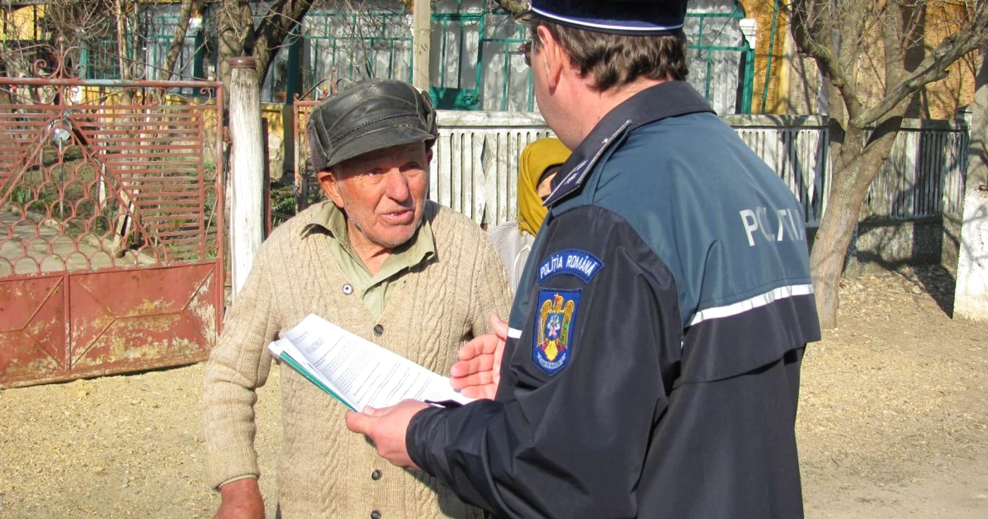 Zeci de bătrâni teleormăneni au rămas fără agoniseala de-o viaţă