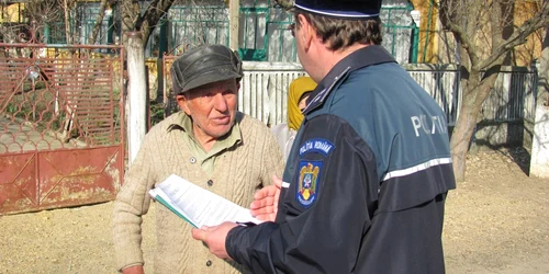 Zeci de bătrâni teleormăneni au rămas fără agoniseala de-o viaţă