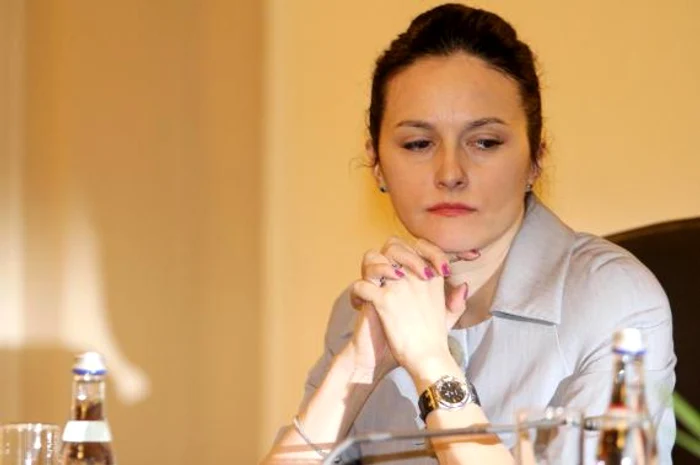 Alina Bica este hotărâtă să își valorifice cunoștințele juridice dar de data aceasta în mediul privat