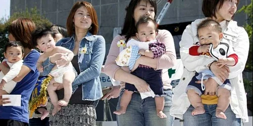 Bebelusi japoezi FOTO beforeitsnews.com