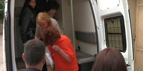 Imagine de la ducerea la arestare a inculpatelor. Foto