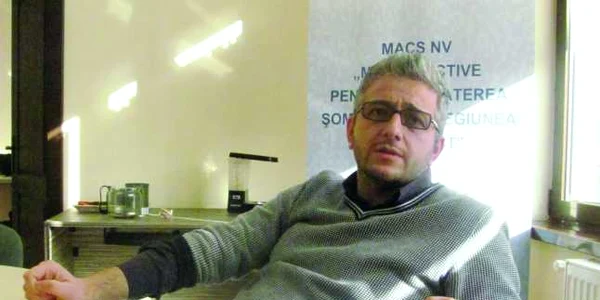 Preotul Dorel Gălan la sediul „Micului AJOFM“ de pe Bulevardul Eroilor din Cluj-Napoca FOTO Florina Pop