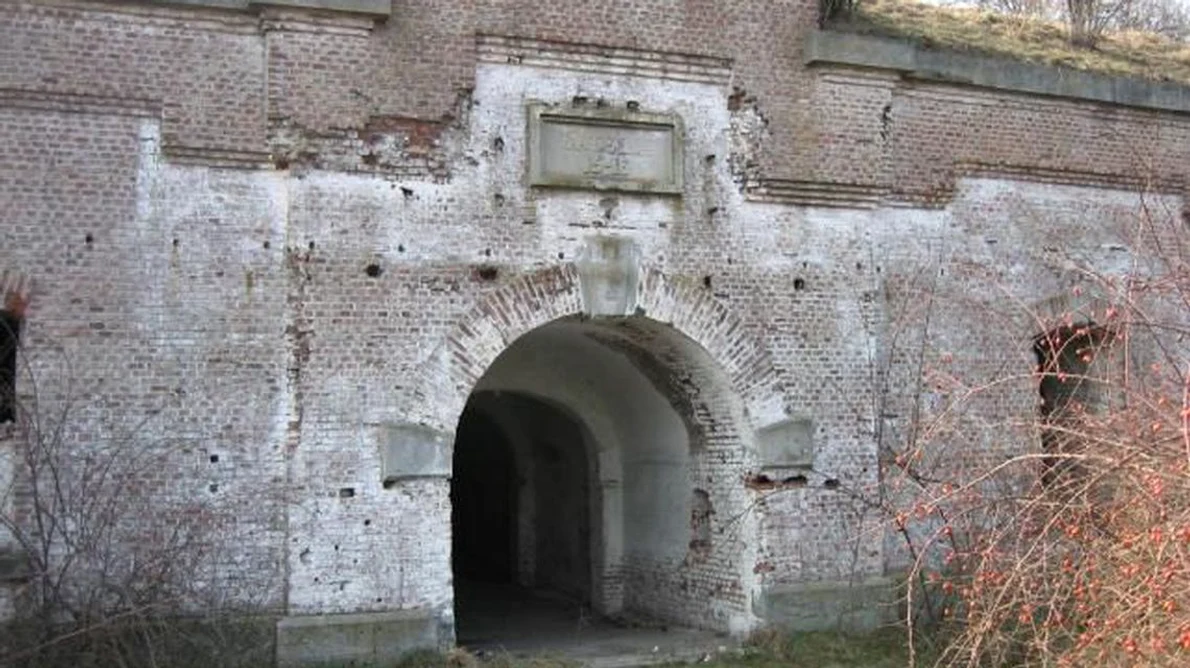 Licitatie publică pentru una dintre fortificațiile Regelui Carol I Cum s a ajuns ca mândria marelui Rege să fie vândută cui dă mai mult și ce se alege din moștenirea sa? jpeg