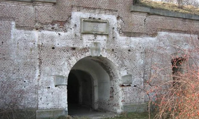 Licitatie publică pentru una dintre fortificațiile Regelui Carol I  Cum s a ajuns ca mândria marelui Rege să fie vândută cui dă mai mult și ce se alege din moștenirea sa? jpeg