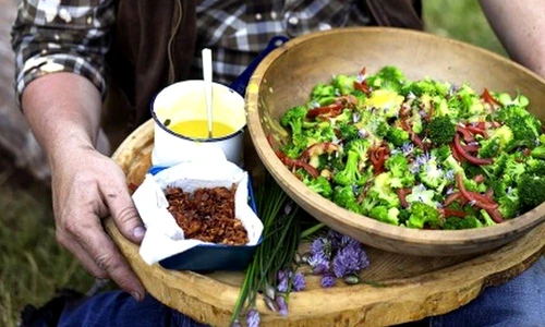 salata de broccoli jpeg