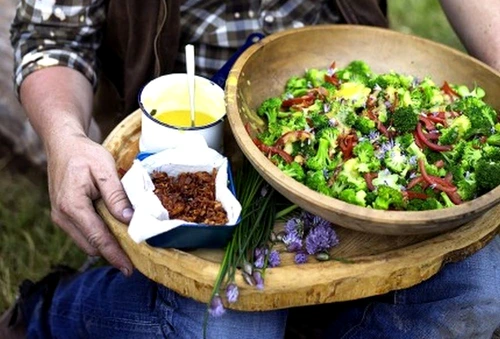 salata de broccoli jpeg