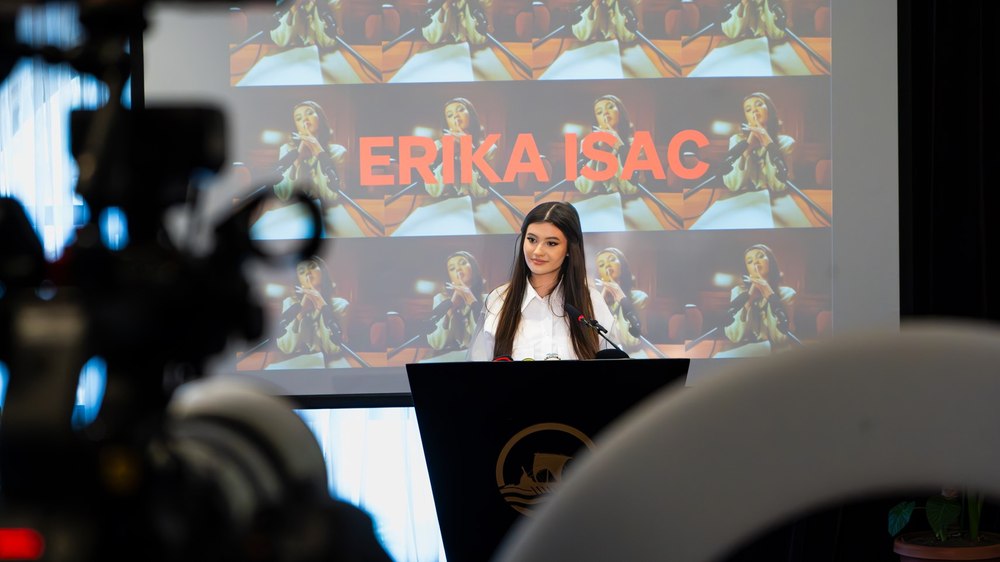 De ce Erika Isac a filmat nud în Macarena: reacția fostului iubit. Artista, gata să dea lovitura cu noua piesă INTERVIU EXCLUSIV
