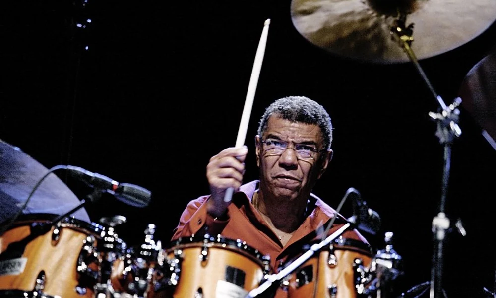 A murit Jack DeJohnette, marele toboșar american care a cântat cu Miles Davis, John Coltrane și Bill Evans