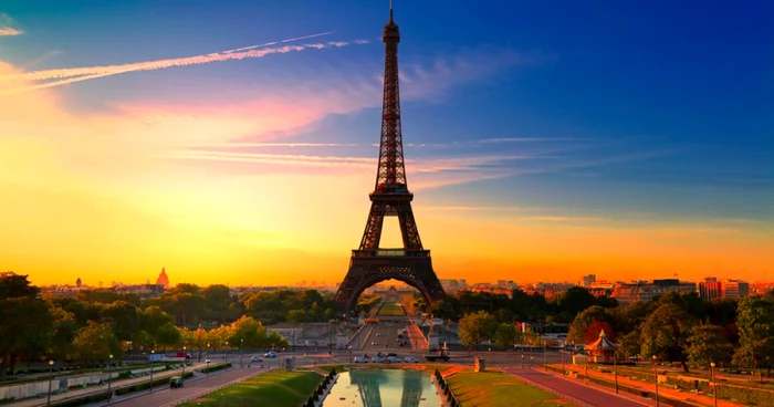 Turnul Eiffel este cel mai vizitat monument din Europa FOTO Shutterstock