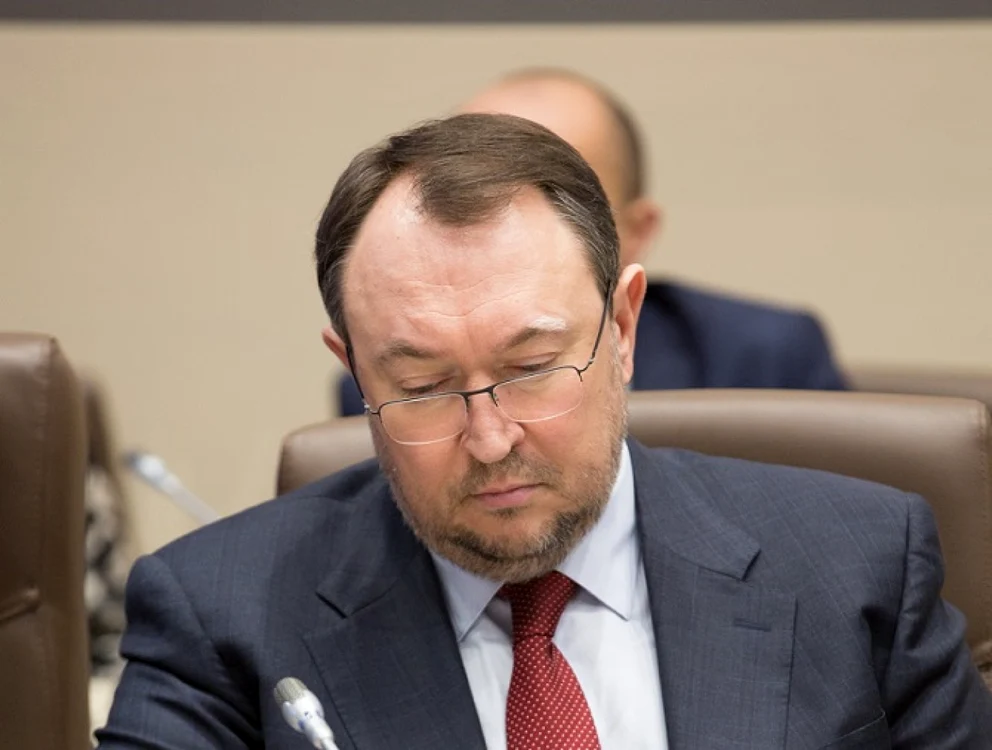 FOTO Parlament.md