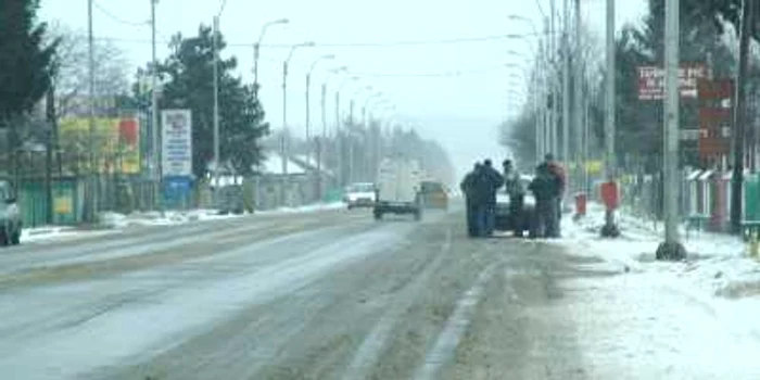 Pe drumurile din județ s-a acționat cu 15 utilaje.
