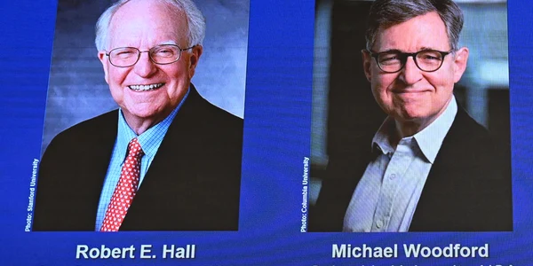 Robert E  Hall și Michael Woodford jpg
