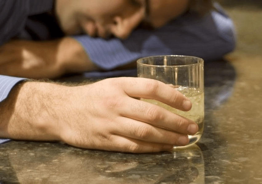 Pacient de 33 de ani, depistat cu ciroză decompensată 