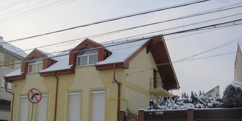 Una din locuinţele jefuite a fost şi casa actualului viceprimar Adrian Albu