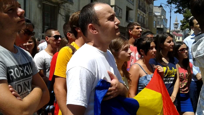 Tineri unionişti din Basarabia în vizită la Constanţa - întâlnire cu arhiepiscopul Teodosie Foto Sînziana Ionescu