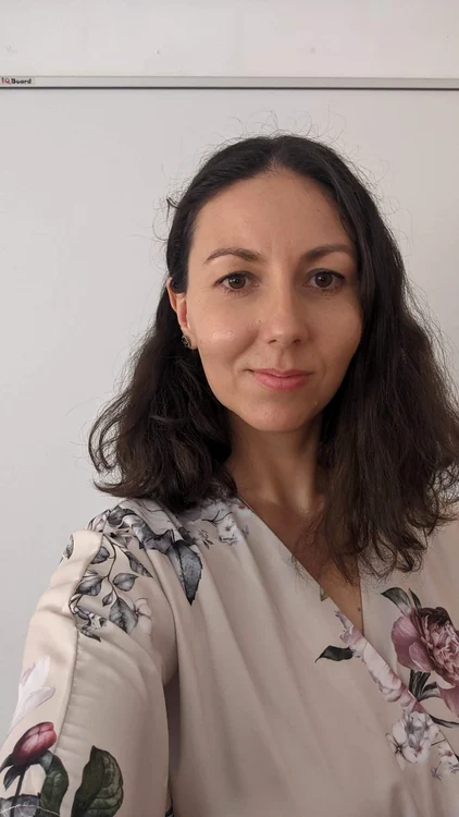 Elena se dă pe ea însăși exemplu în fața elevilor FOTO arhiva personală