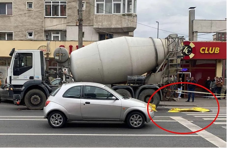 Femeie strivită de betonieră pe o trecere semaforizată, la Sibiu. Accidentele se țin lanț UPDATE