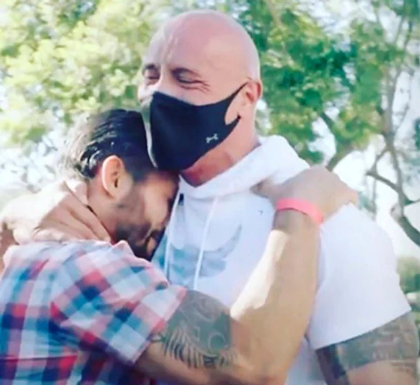 
    Dwayne Johnson și-a donat propria mașinăFoto: Instagram  