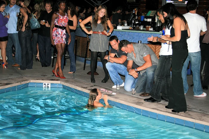 LInden Wolbert se comportă că o sirenă adevărată. (Photoland/Caters)