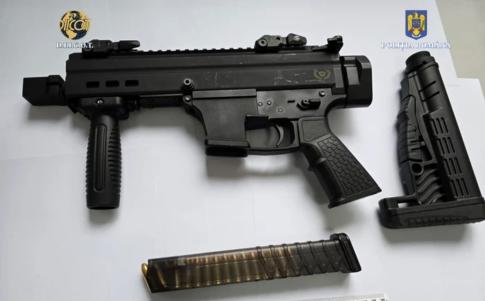 A introdus ilegal în România mai multe arme de foc letale Foto: DIICOT