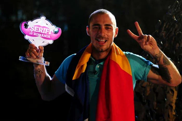 
    Vladimir Drăghia a luat marele premiu de 10.000 de euro foto: Antena 1  