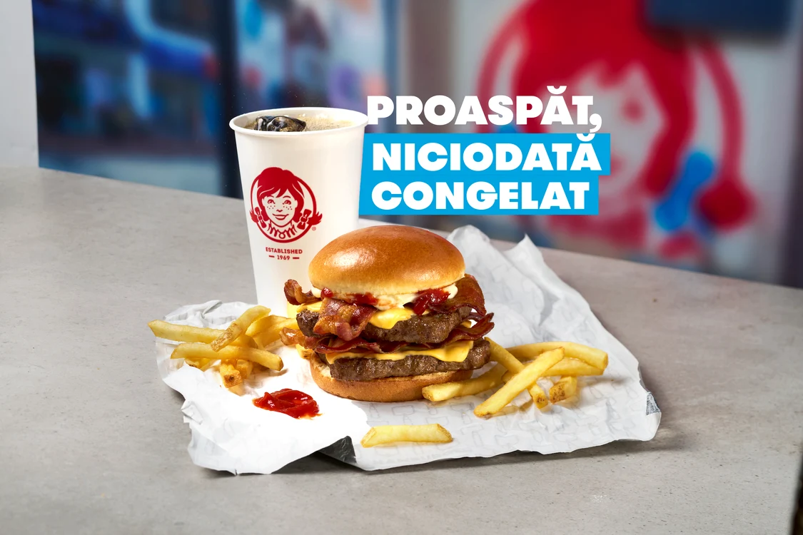 Restaurantele Wendy's aduc în România burgerii pătrați