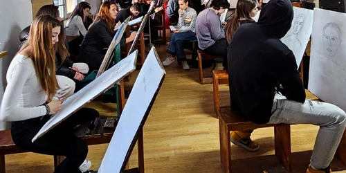 clasa arte liceu titulescu   foto lFB Delai badea jpg