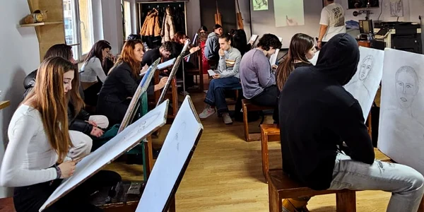 clasa arte liceu titulescu   foto lFB Delai badea jpg