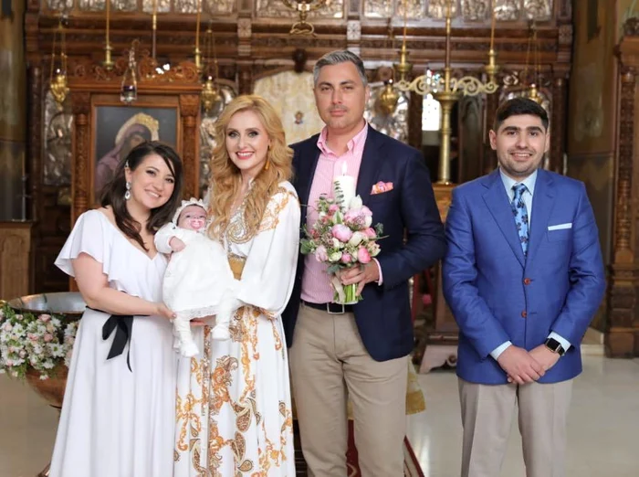 2 alina sorescu si alexandru ciucu nasi de botez eva 2019 7 jpg jpeg