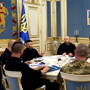 Volodimir Zelenski alături de secretarul consiliului de apărare Rustem Umerov FOTO profimedia jpg