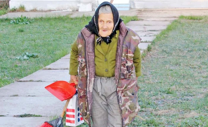 
    Tanti Sofia începea să robotească de la ora 5.00 dimineaţa  