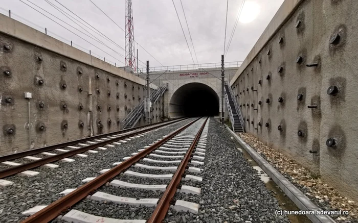 Tunelul Turdaş. FOTO: Daniel Guţă. ADEVĂRUL.