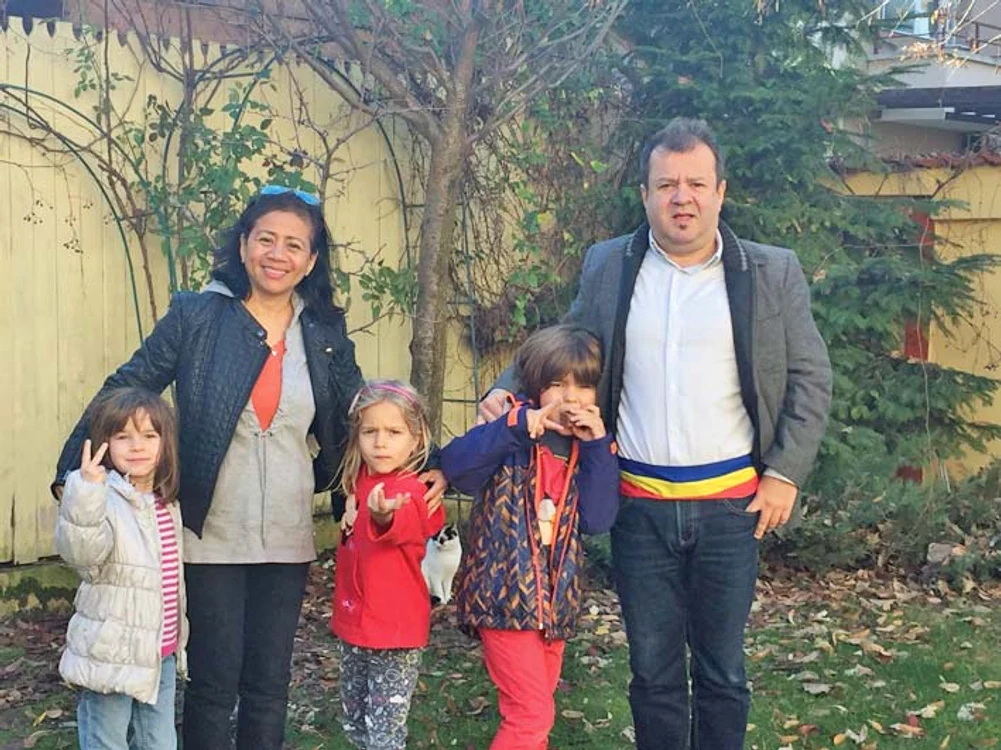 Dragoş Moştenescu are două fetiţe şi un băiat