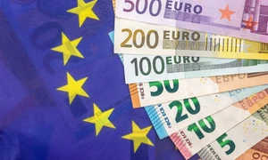 Uniunea Europeana bancnote bani euro FOTO Shutterstock jpg
