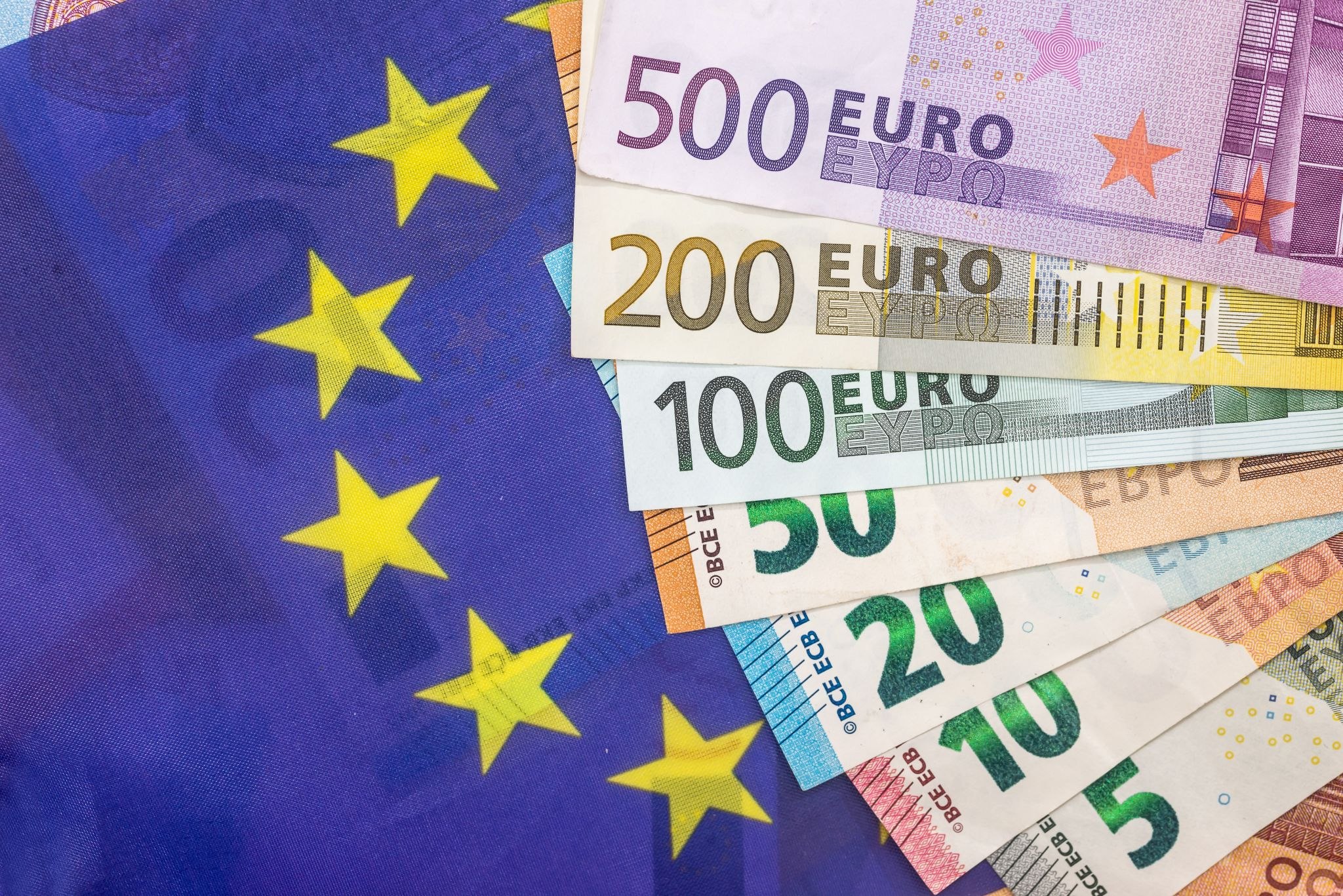 Economist despre „povestea de succes“ a aderării la UE: „Cei care spun că era mai bine pe vremea lui Ceaușescu nu au dreptate“ Economist despre „povestea de succes“ a aderării la UE: „Cei care spun că era mai bine pe vremea lui Ceaușescu nu au dreptate“
