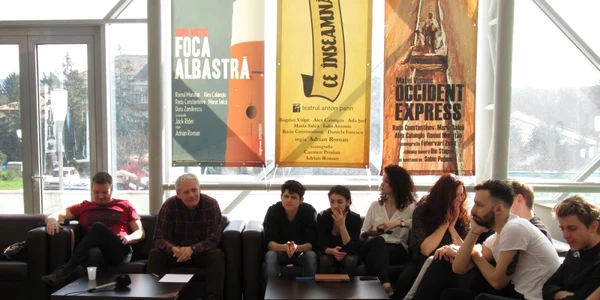 Regizorul Adrian Roman riscă să rămână fără postul de director al Teatrului „Anton Pann”