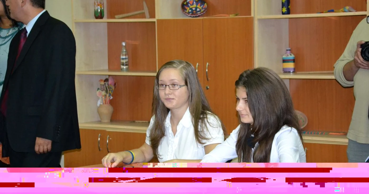 Elevii vor lucra pe tablete
