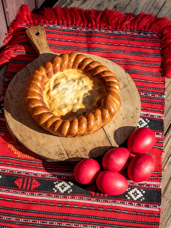 O masă de Paște specifică sudului țării. FOTO: Shutterstock