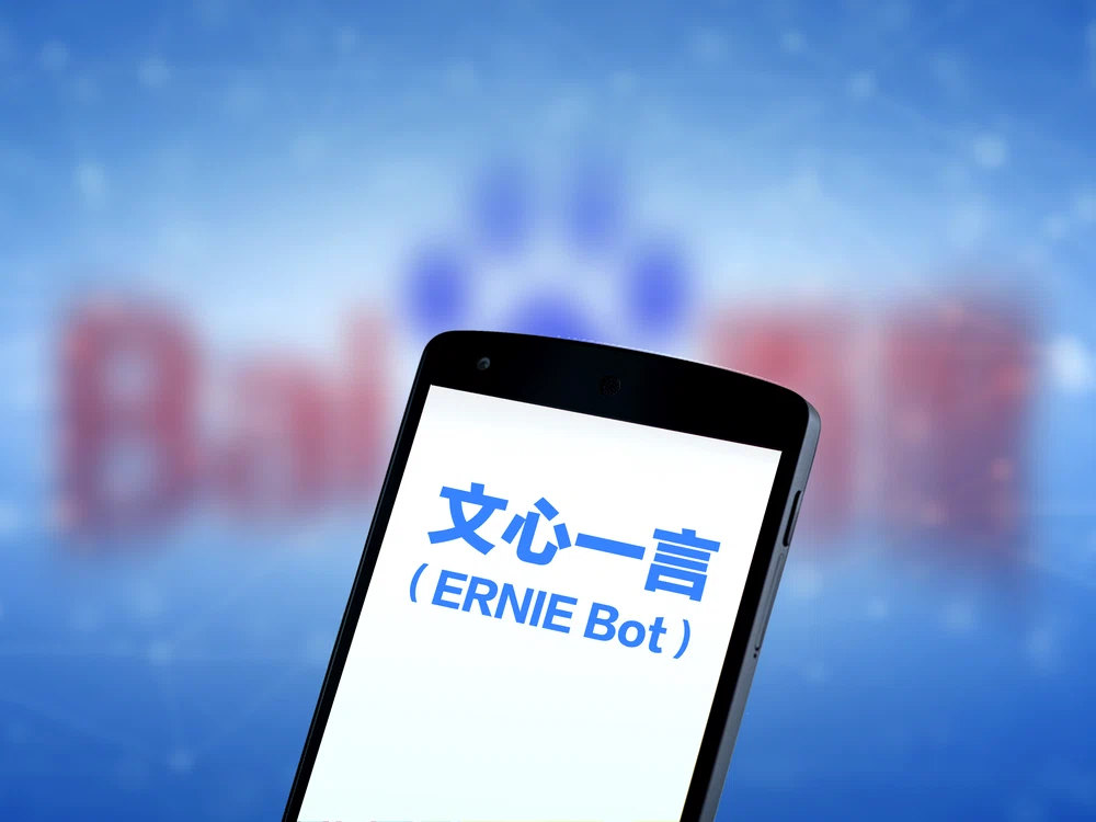 Ernie Bot, produs de compania chineză Baidu, pregătit să concureze cu ChatGPT FOTO Profimedia