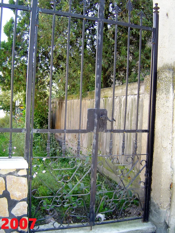 cimitir evrei 2 jpg