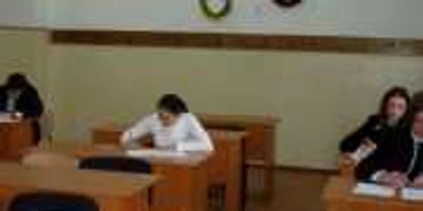Bacalaureatul continuă astăzi