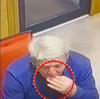 A înghițit un inel cu diamant de 41.000 de euro chiar în fața bijutierului. Ce a urmat după verificarea imaginilor de pe camerele de supraveghere