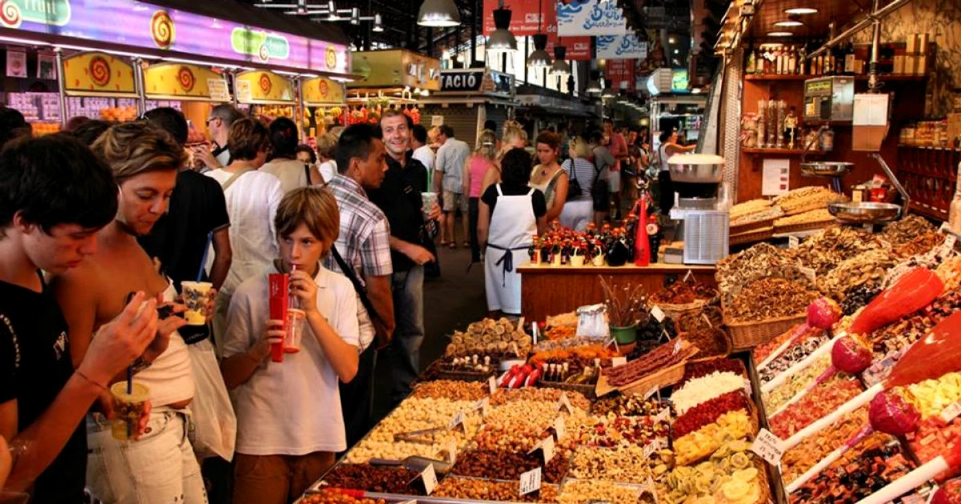 Piaţa Boqueria, Barcelona, Spania FOTO Shutterstock