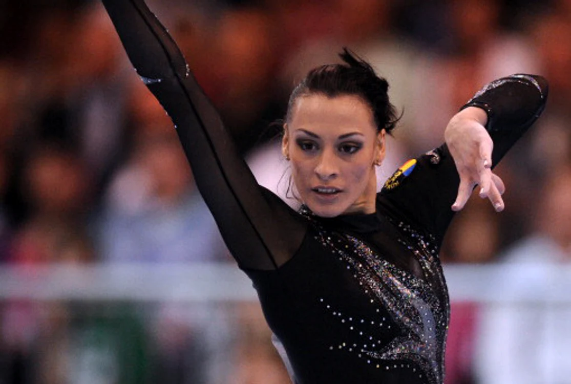 
    Cătălina Ponor  