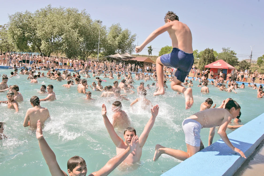 Reporterii Click! au dat o raită prin magazine şi îţi arată cât te costă distracţia la plajă