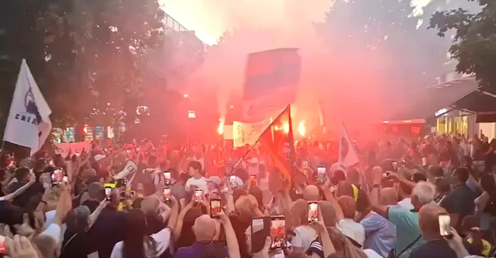 VIDEO Proteste în mai multe orașe din Serbia. Activista Greta Thunberg s-a aflat în Belgrad pentru a susține lupta împotriva corupției