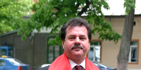 Fostul director Florin Melinte încă trage sforile pentru a reveni pe post