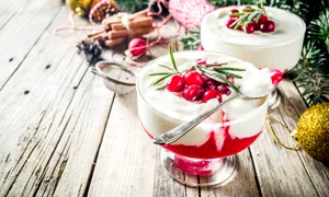 Panna cotta la pahar  Sursa foto shutterstock 1490795012 jpg