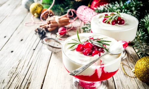 Panna cotta la pahar Sursa foto shutterstock 1490795012 jpg